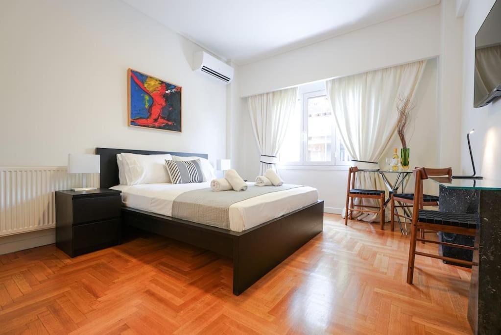Syntagma Square, 60Sqm Dream Suite เอเธนส์ ภายนอก รูปภาพ